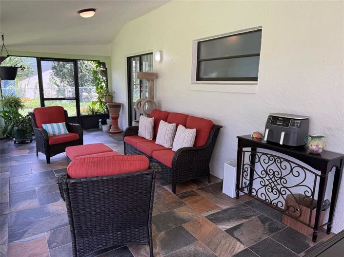 Image No.34-4 Bed Property for sale