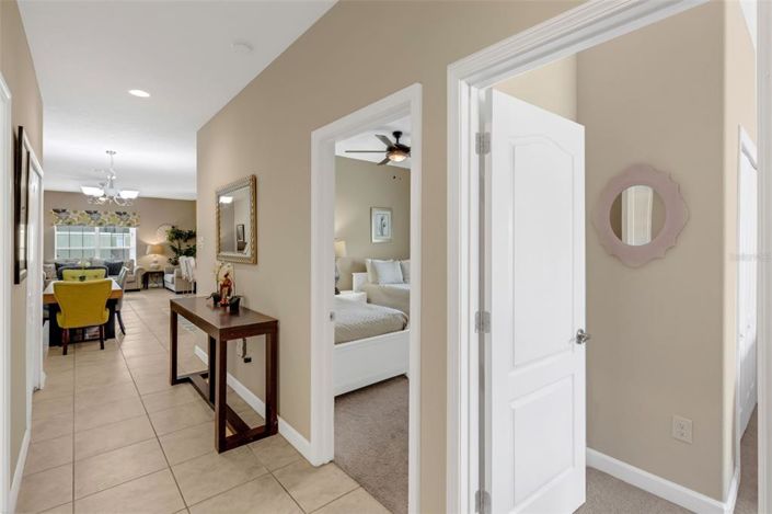 Image No.2-5 Bed Townhouse for sale