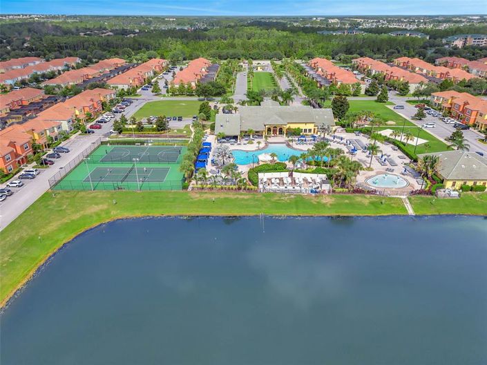 Image No.37-5 Bed Townhouse for sale