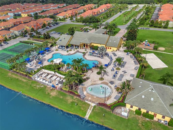 Image No.38-5 Bed Townhouse for sale