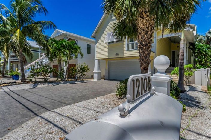 Image No.11-2 Bed Property for sale