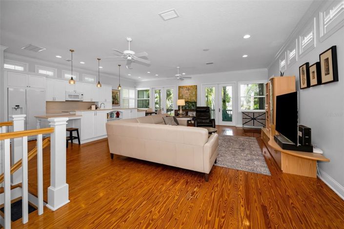 Image No.14-2 Bed Property for sale