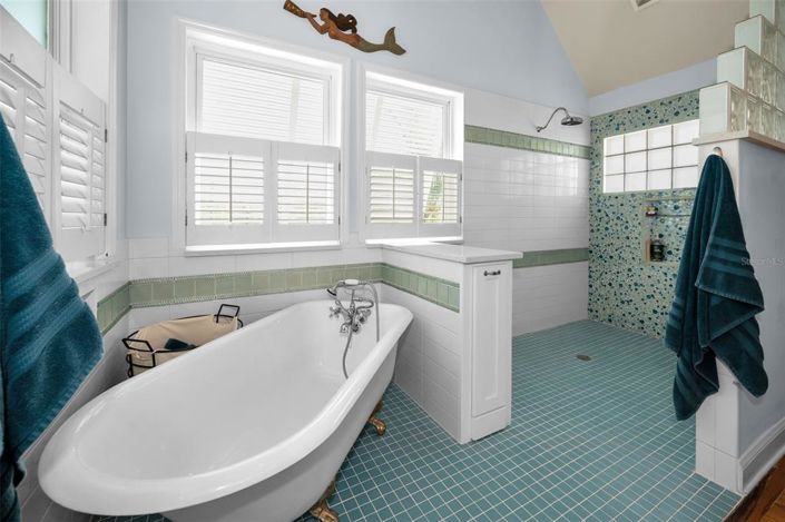 Image No.49-2 Bed Property for sale