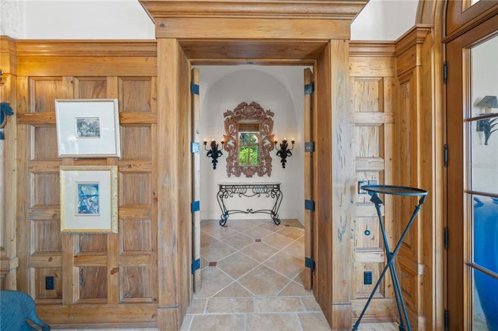 Image No.23-5 Bed Property for sale