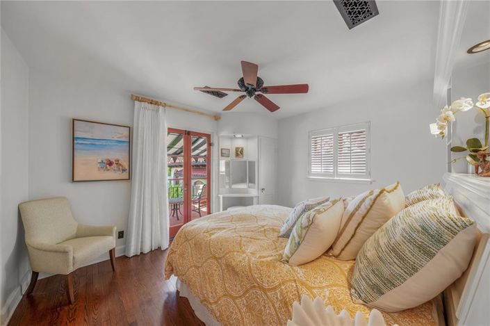 Image No.44-5 Bed Property for sale