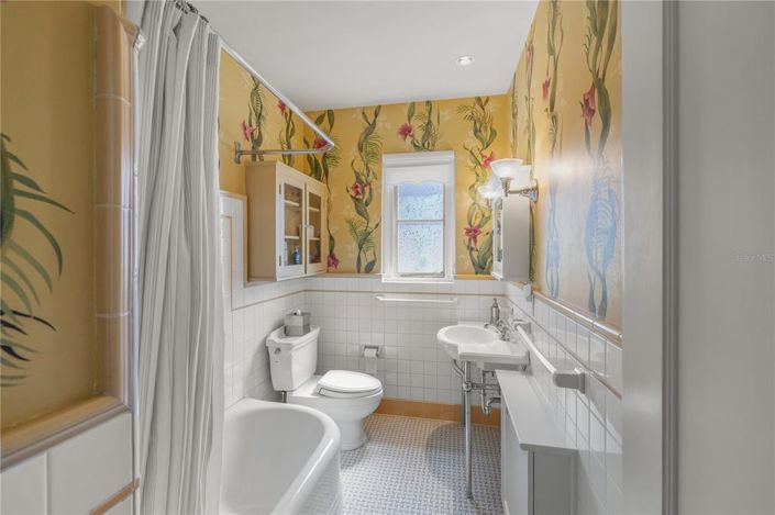 Image No.48-5 Bed Property for sale