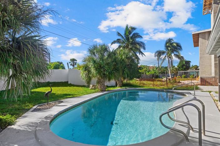 Image No.34-2 Bed Property for sale