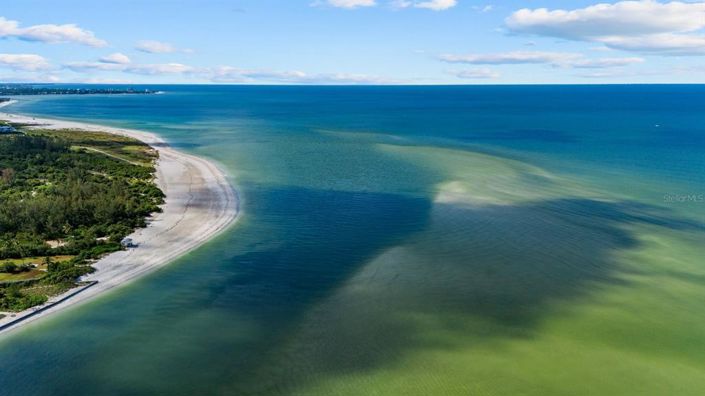 Image No.44-2 Bed Property for sale