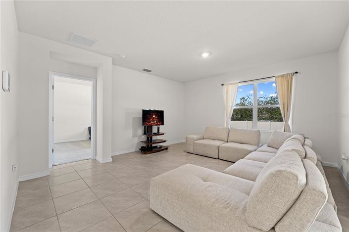 Image No.10-4 Bed Property for sale