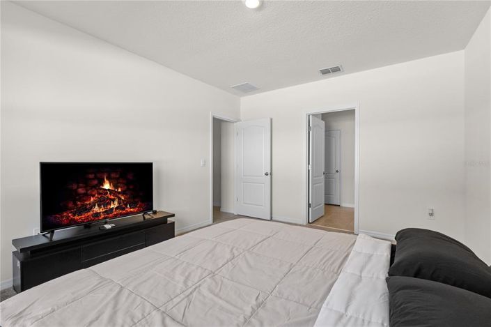 Image No.13-4 Bed Property for sale