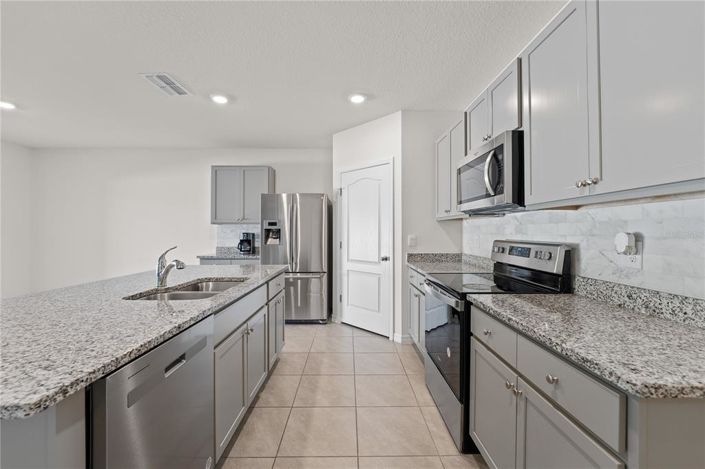 Image No.3-4 Bed Property for sale