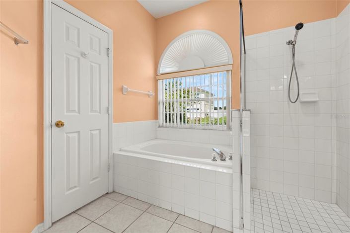 Image No.11-3 Bed Property for sale