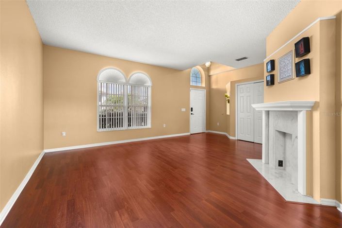 Image No.4-3 Bed Property for sale