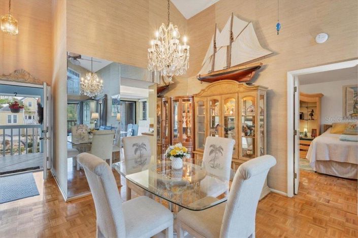 Image No.10-4 Bed Property for sale