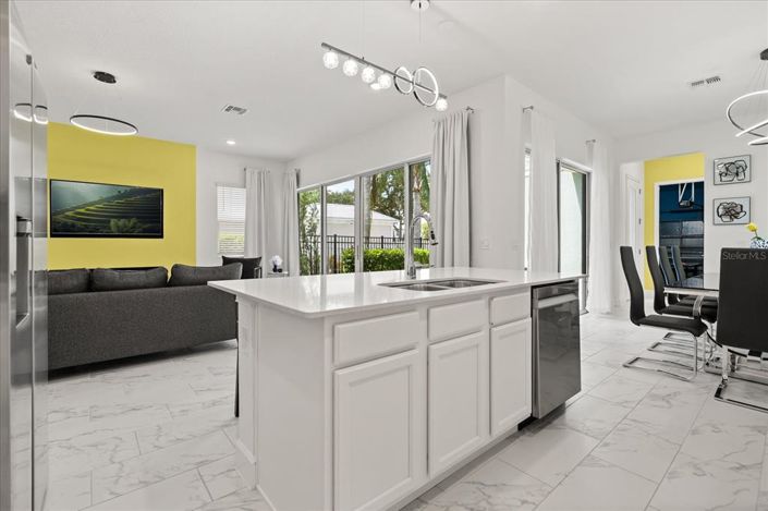 Image No.11-5 Bed Property for sale