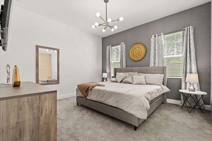 Image No.14-5 Bed Property for sale