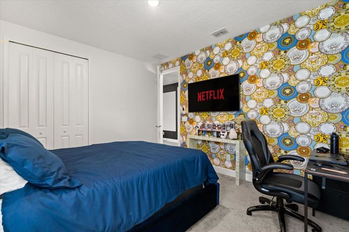 Image No.27-5 Bed Property for sale