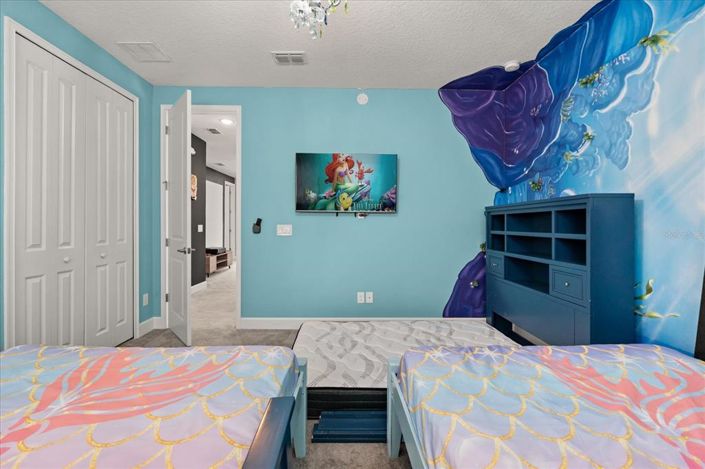 Image No.30-5 Bed Property for sale