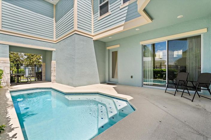 Image No.39-5 Bed Property for sale