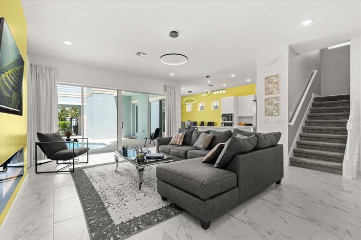 Image No.6-5 Bed Property for sale