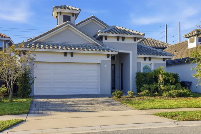 Image No.2-4 Bed Property for sale