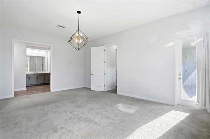 Image No.25-4 Bed Property for sale