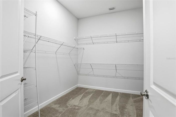 Image No.30-4 Bed Property for sale