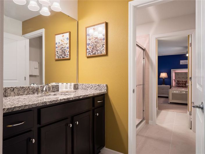 Image No.23-9 Bed Property for sale