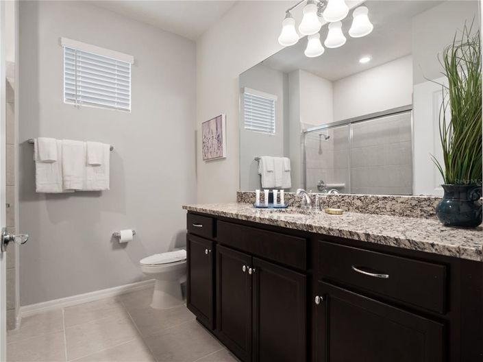 Image No.27-9 Bed Property for sale