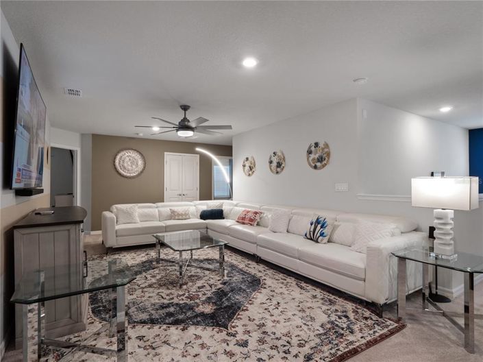 Image No.28-9 Bed Property for sale