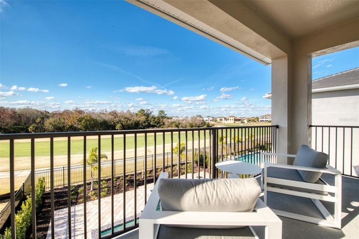 Image No.22-8 Bed Property for sale