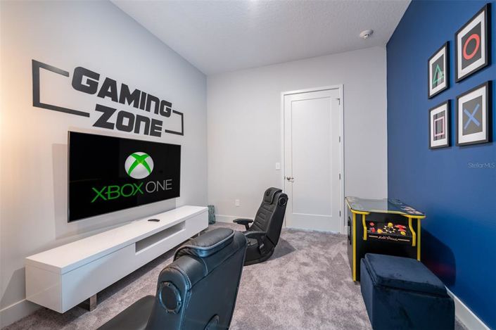 Image No.25-8 Bed Property for sale