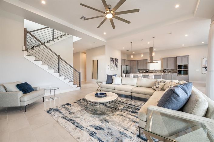 Image No.6-8 Bed Property for sale