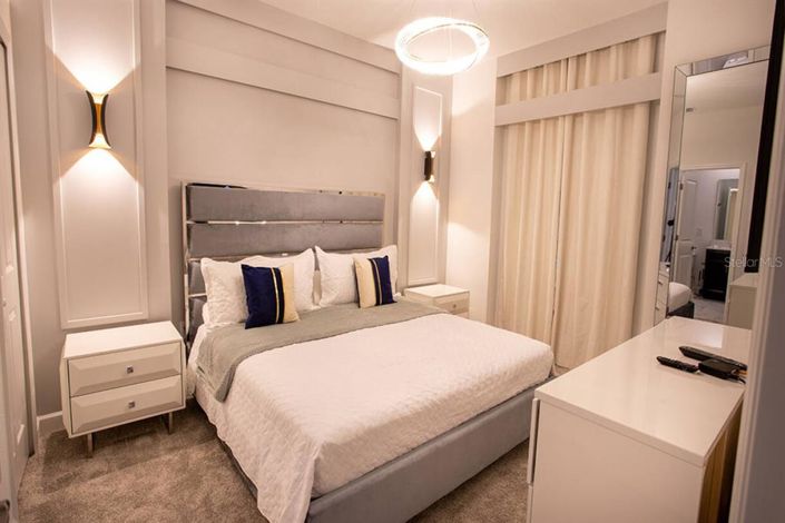 Image No.11-7 Bed Property for sale