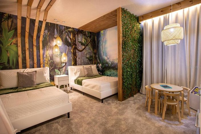 Image No.21-7 Bed Property for sale