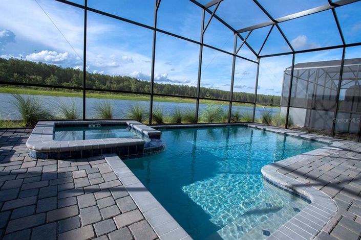 Image No.35-7 Bed Property for sale