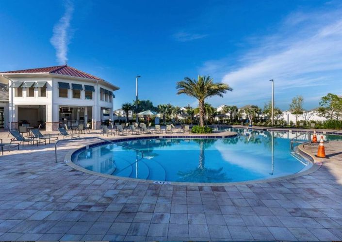 Image No.40-7 Bed Property for sale