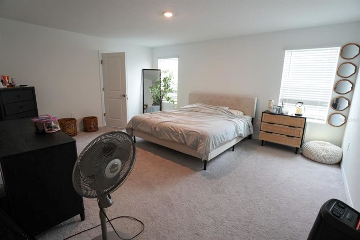 Image No.8-4 Bed Property for sale