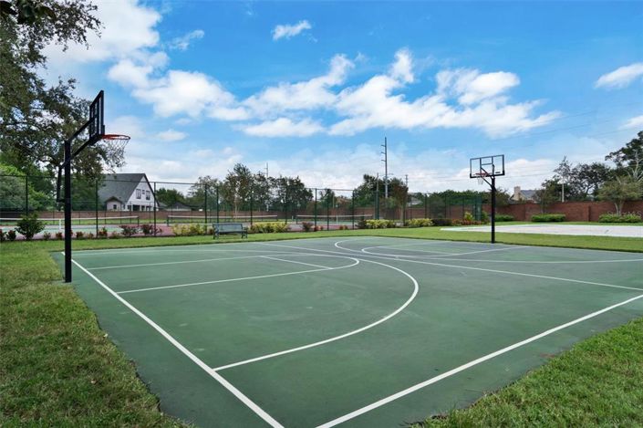 Image No.17-4 Bed Property for sale