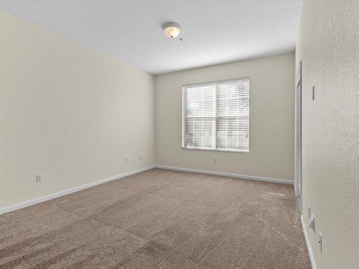 Image No.12-3 Bed Property for sale