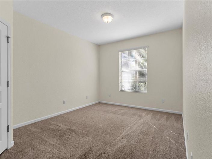 Image No.13-3 Bed Property for sale