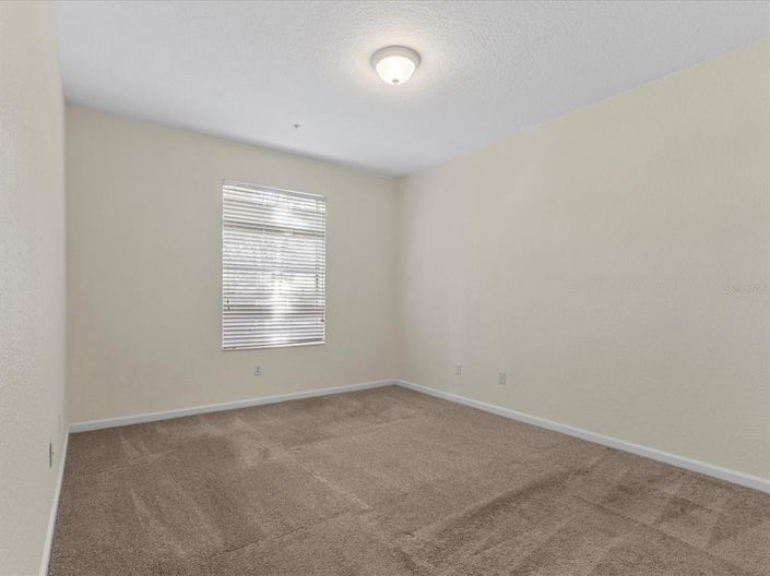 Image No.19-3 Bed Property for sale