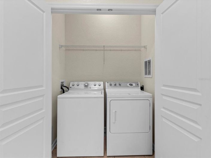 Image No.24-3 Bed Property for sale