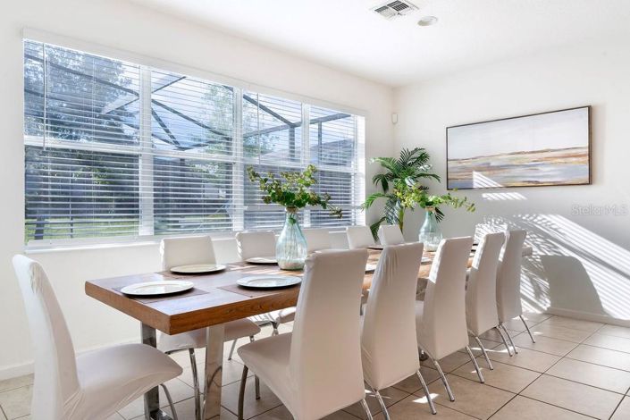 Image No.15-6 Bed Property for sale