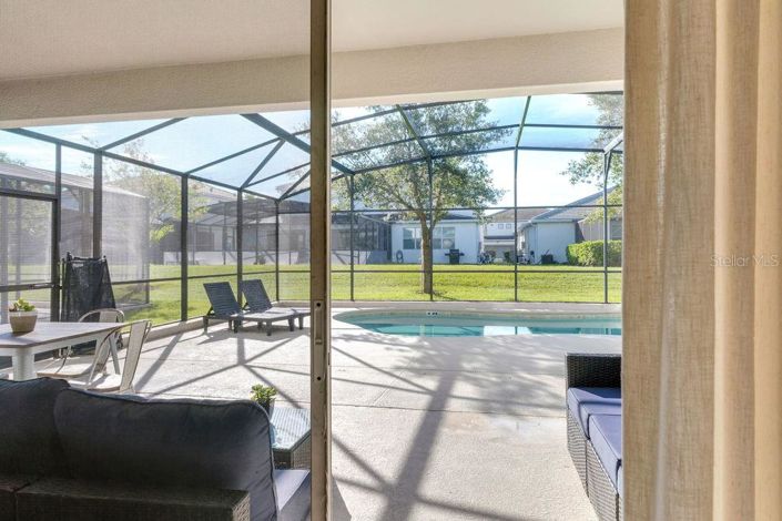 Image No.16-6 Bed Property for sale