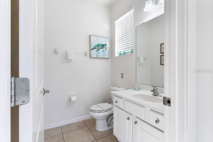 Image No.17-6 Bed Property for sale