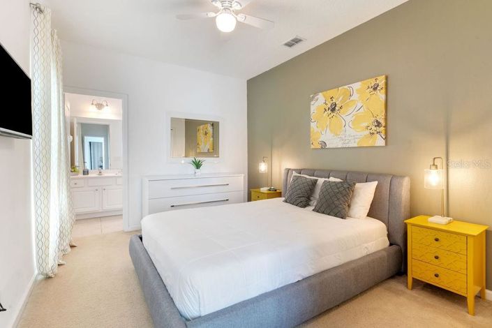 Image No.26-6 Bed Property for sale