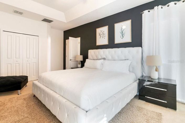 Image No.29-6 Bed Property for sale