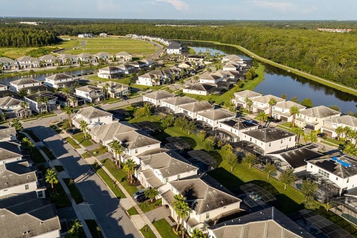 Image No.44-6 Bed Property for sale