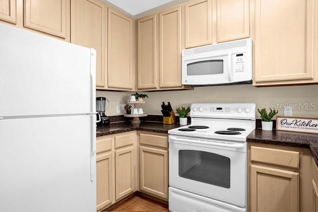 Image No.6-3 Bed Property for sale